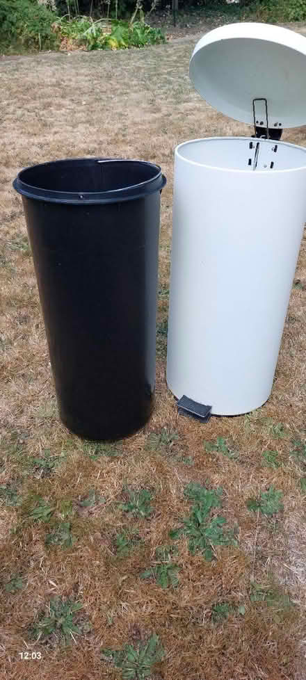 Photo of free Foot operated large bin (Horsham RH12) #2