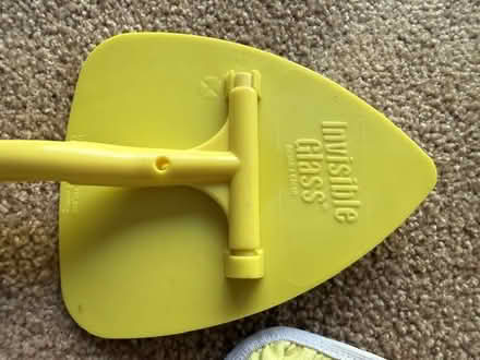 Photo of free Windshield Cleaning Tool (Cupertino - DeAnza and 280) #2