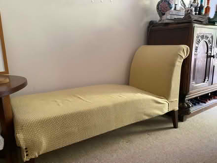 Photo of free Yellow chaise longue (Botley/West Oxford, OX2) #1