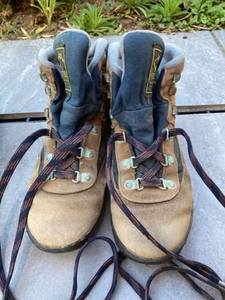Photo of free walking boots size 5/6 (Lower Earley RG6) #1