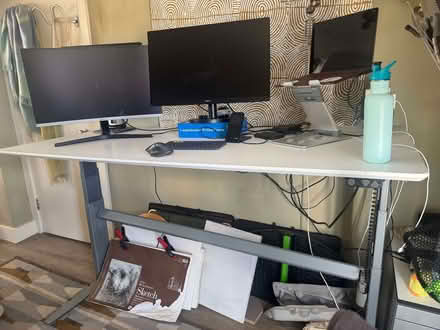 Photo of free Standing desk, electronic operation (Battersea SW11) #2