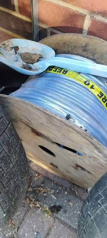 Photo of free optical cable x2 (Yardley B25) #2