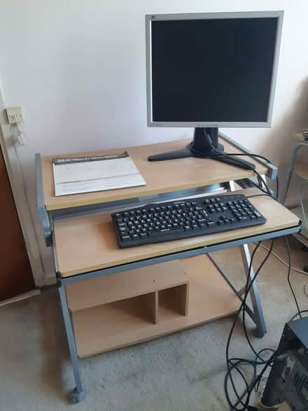 Photo of free Computer Workstation (Kidlington OX5) #3