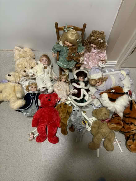 Photo of free Porcelain dolls (Banbury ox16) #2