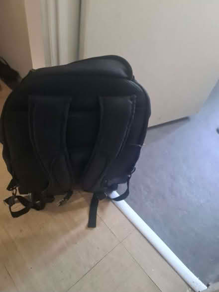 Photo of free Targus Black backpack/suitcase (Portsmouth PO2) #3