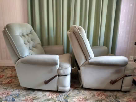 Photo of free Recliner armchairs x2 (Cheltenham HARP HILL GL52) #3