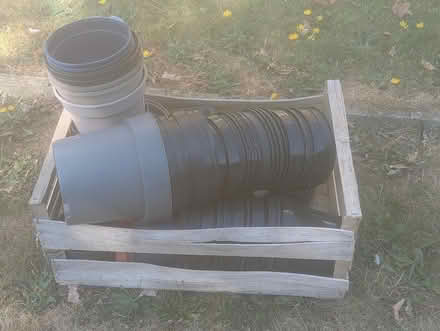 Photo of free Crate of plastic plant pots (Deddington OX15) #1