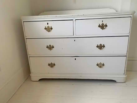 Photo of free White painted pine chest of drawers (Muswell Hill N10) #1