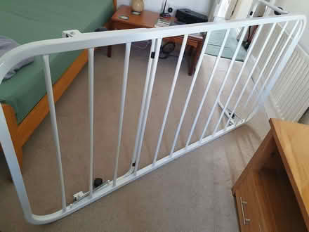 Photo of free Single trundle bed (Glastonbury BA6) #1