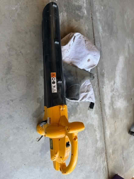 Photo of free Electric powers blower (Mountain View (Jackson park)) #1