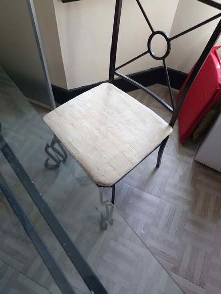 Photo of free Table and 6chairs (West Croydon CR0) #3