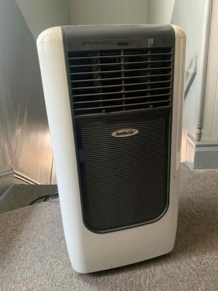 Photo of free Window AC (Lincoln Heights) #1