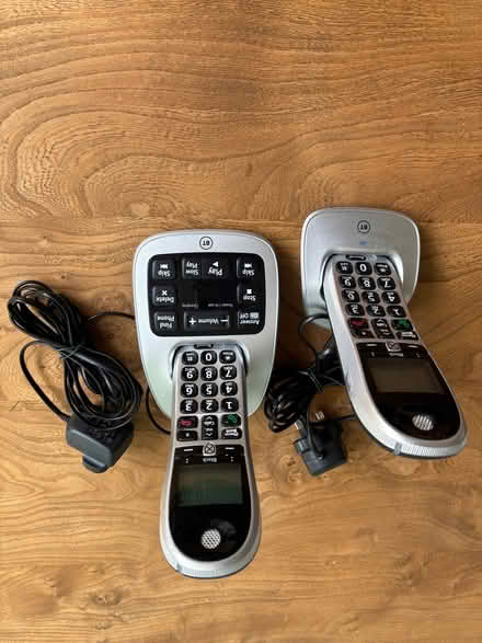 Photo of free Mobile (!) phones (Malvern Link WR14) #1