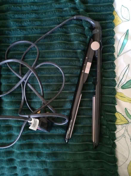 Photo of free Hair Straighteners (Iffley Road OX4) #1