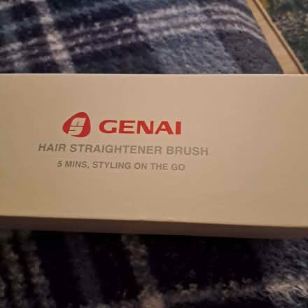 Photo of free Hair straightener brush (Old Town TN40) #2