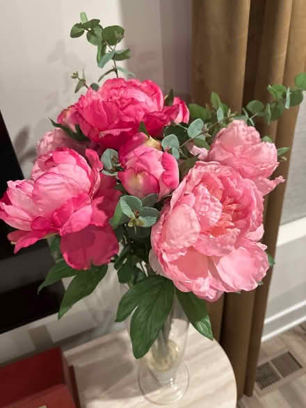 Photo of free Artificial flower arrangement (White plains) #2