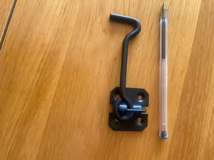 Photo of free Hook (Rainham RM13) #1