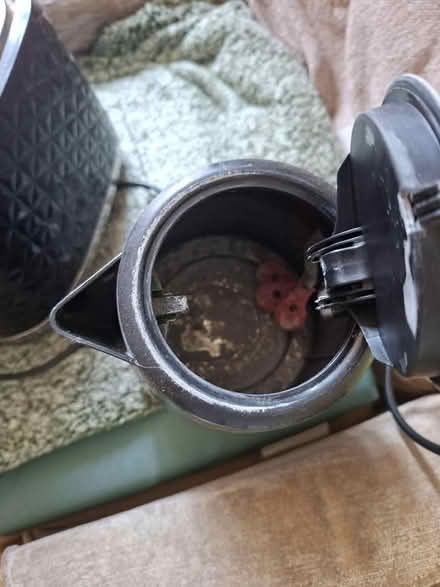 Photo of free Kettle & Toaster (Gillingham ME7) #3