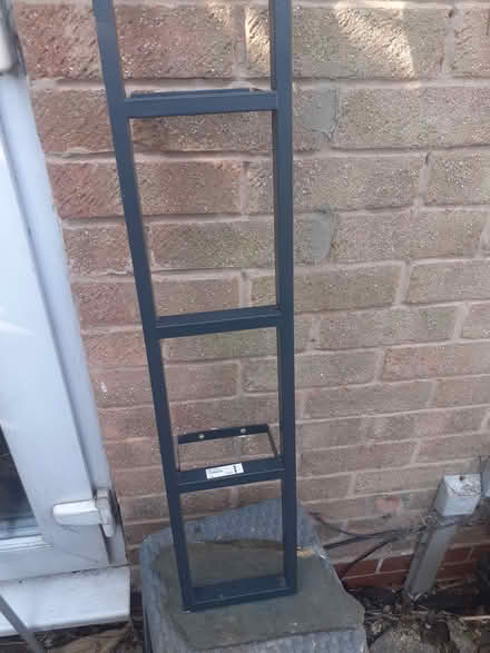Photo of free DVD/CDs, small books shelf (Handsworth B21) #1