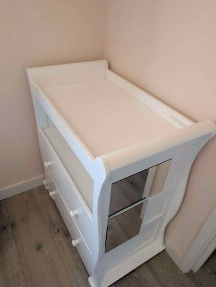 Photo of free Changing table (Herne Hill SE24) #3