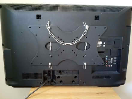 Photo of free Sony Bravia TV (The Plantation GL5) #1