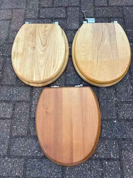 Photo of free Wooden toilet seats x3 (South Croydon CR2) #1