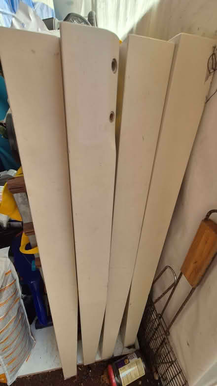 Photo of free Extending pine dining/kitchen table, natural top, white legs (Bare LA4) #3