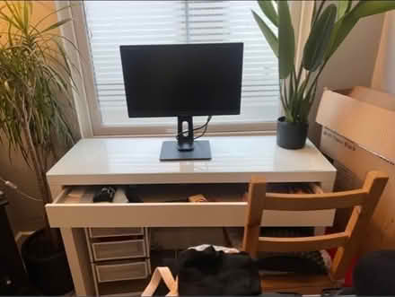 Photo of free White console withdrawer (Twickenham TW1) #1
