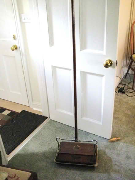 Photo of free Antique Carpet Sweeper (Witney OX28) #3