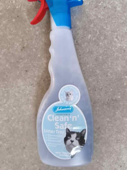 Photo of free Cat stuff (Bradway S17) #2