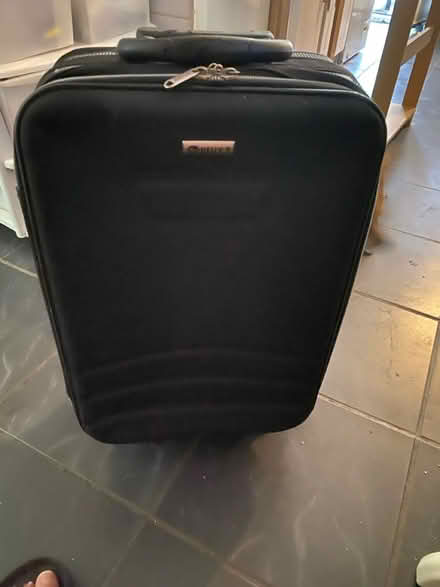 Photo of free Cabin case (Longley S5) #1