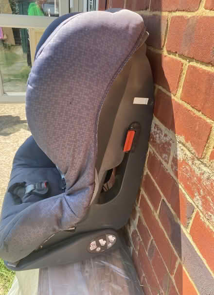 Photo of free Britax Car Seat (Wokingham RG40) #3