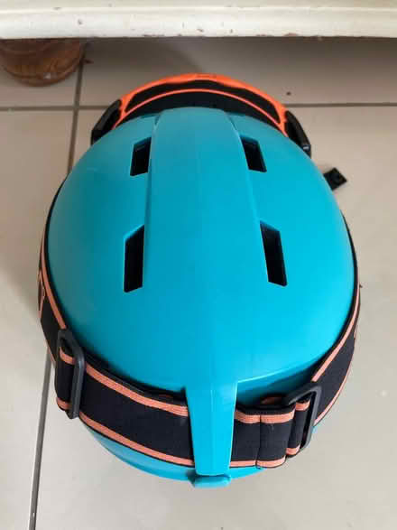 Photo of free Child’s ski helmet & goggles (Bath BA2) #4