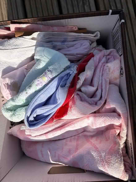 Photo of free Linen (South Croydon CR2) #1