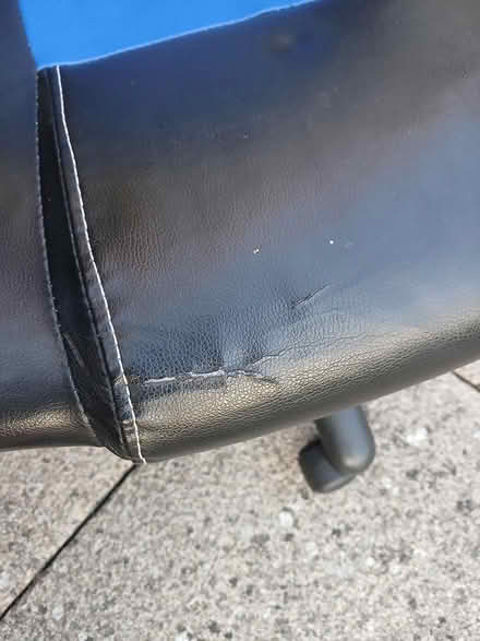 Photo of free Gaming chair (Romford RM7) #3