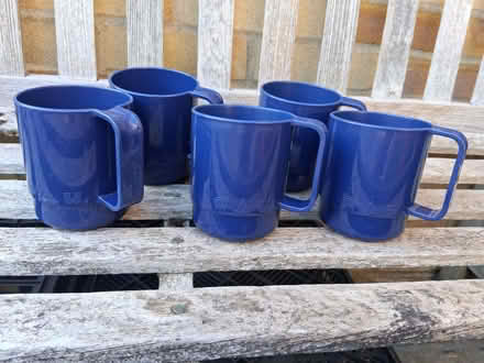 Photo of free 5 x blue plastic mugs (Northcourt OX14) #1