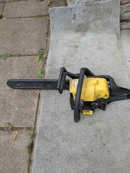 Photo of free petrol chainsaw (Blacon CH1) #1
