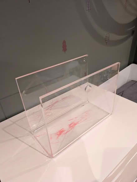 Photo of free Acrylic magazine stand (BR6) #1