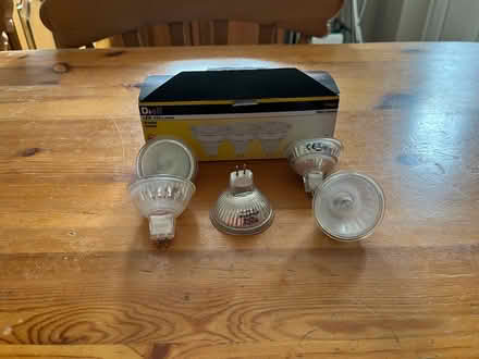 Photo of free Halogen bulbs GU5.3 (Tattenhall CH3) #1