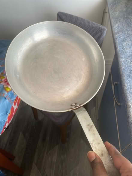 Photo of free 28 cm fry pan ready to go (N7 8HZ georgias road N7) #2