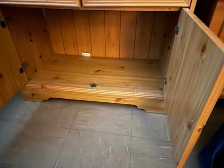 Photo of free Bureau style storage (islington N1) #2