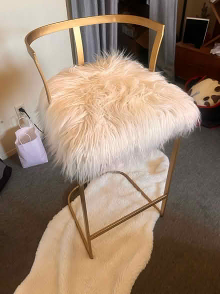 Photo of free Stool (South Los Angeles) #2
