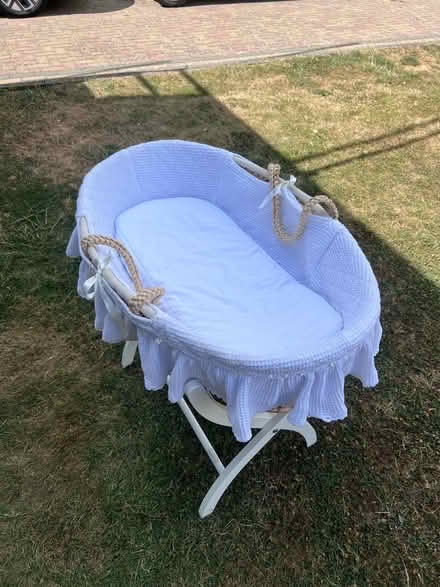 Photo of free Moses basket and mattress with stand (Belvidere SY2) #1