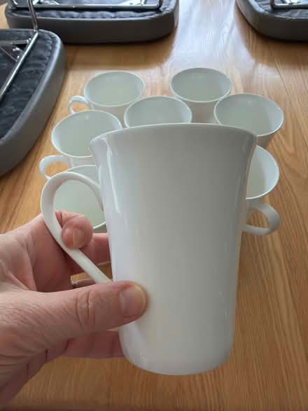 Photo of free 10 + 1 mugs (Bloor & Islington) #2