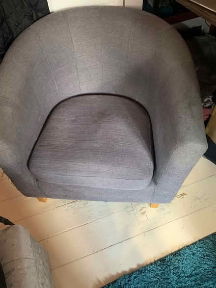 Photo of free Club chair (Lu4 9uf) #1