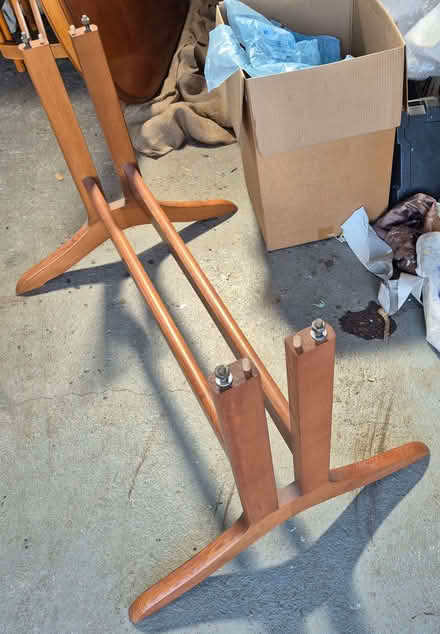 Photo of free Extending Dining Table (Darney Crag NE48) #2