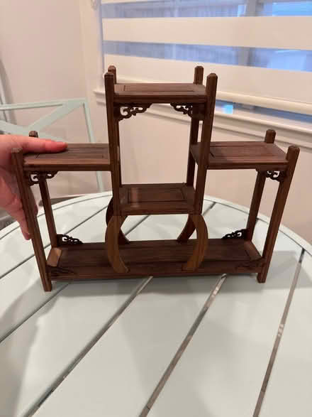 Photo of free Small Decor Stand (Pollard Rd & More Ave) #1