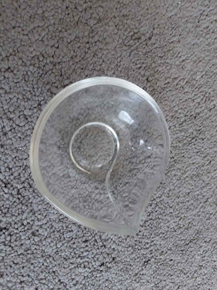 Photo of free Small glass dish (Norwood SE27) #2