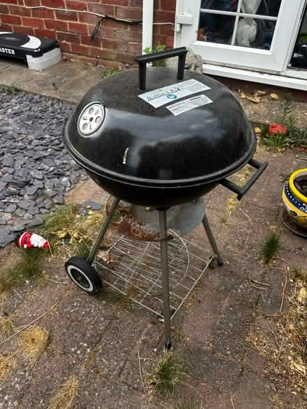 Photo of free Small round BBQ (Arborfield RG2) #1