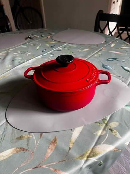 Photo of free Small cast iron Chasseur casserole dish (Ashburton SE25) #1
